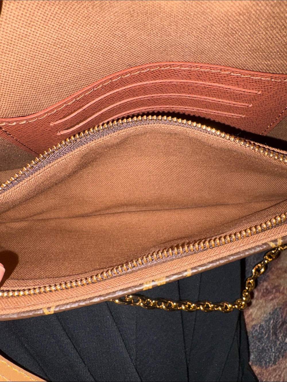 Louis Vuitton Monogram wallet on a chain Ivy - Picture 6 of 7